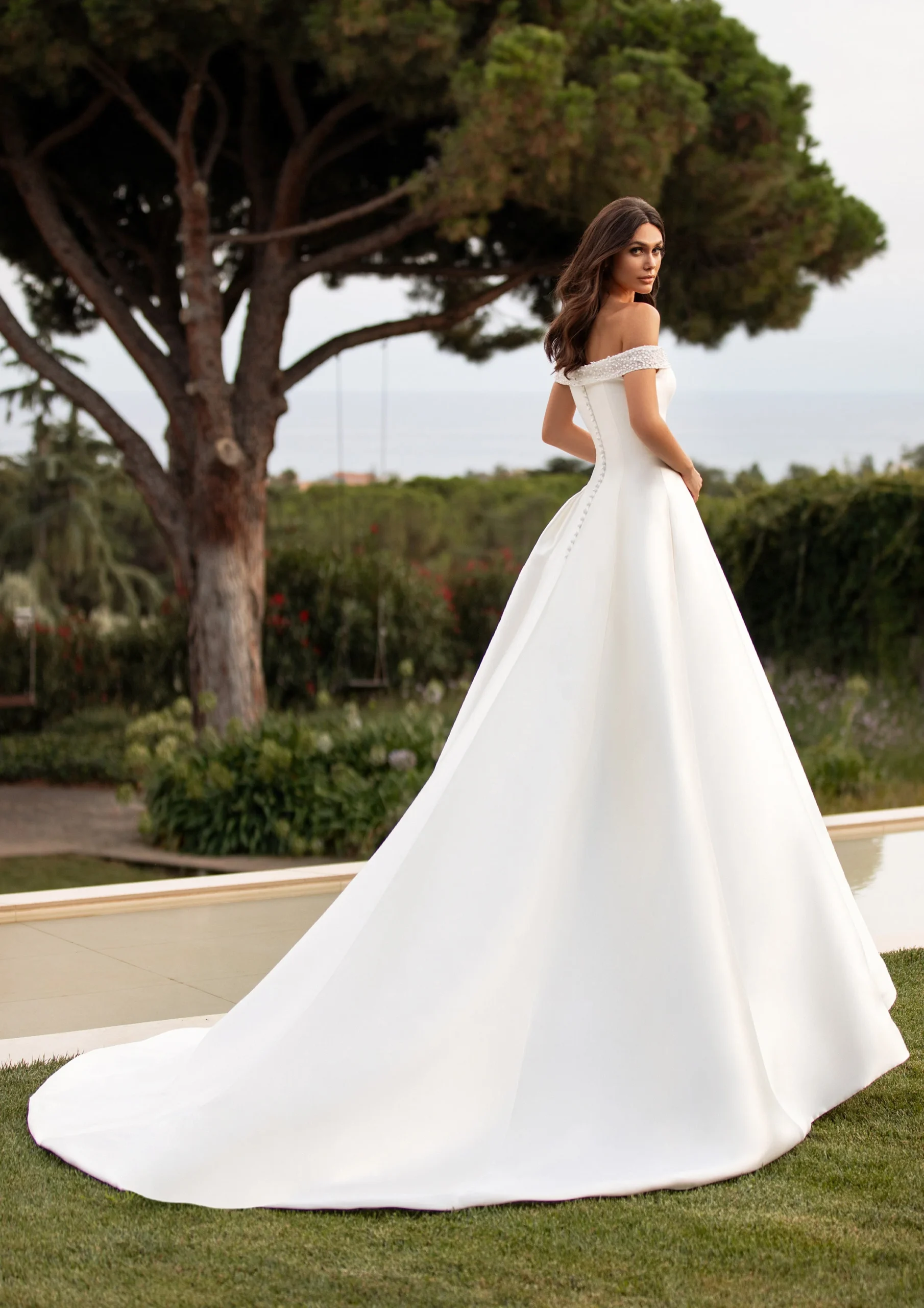 PRONOVIAS - REA - immagine 6